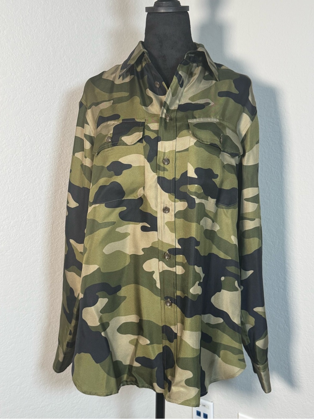 NWOT Polo Ralph Lauren 100% Silk Green Camo Button-Up Shirt Size 10 - Picture 3 of 8